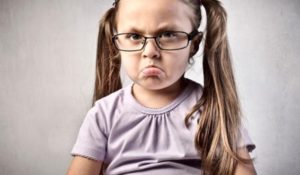 Psicología infantil enfocada en el bienestar emocional de niños y adolescentes