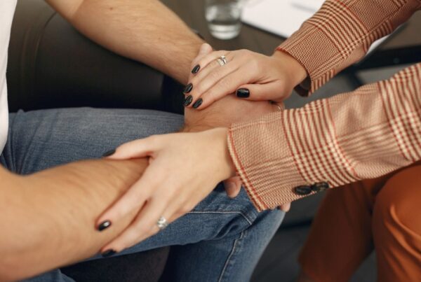 Infidelidad y confianza_ cómo reconstruir una relación después del golpe