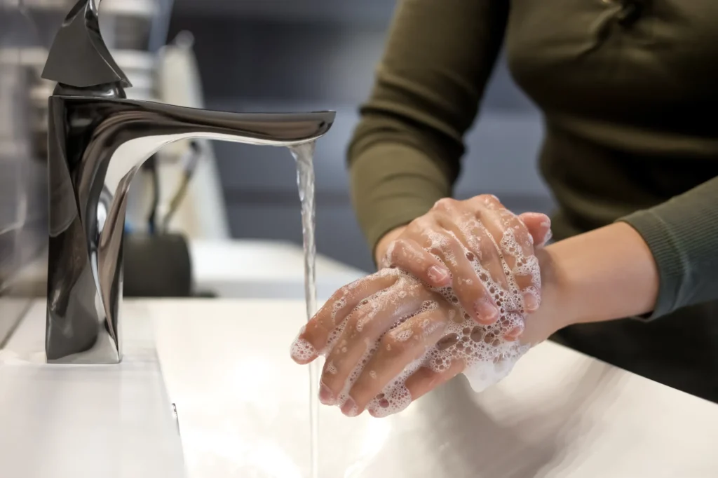 Laberinto, representación abstracta del TOC: puede tratarse con terapia psicológica en Granada que ayude a gestionar los síntomas